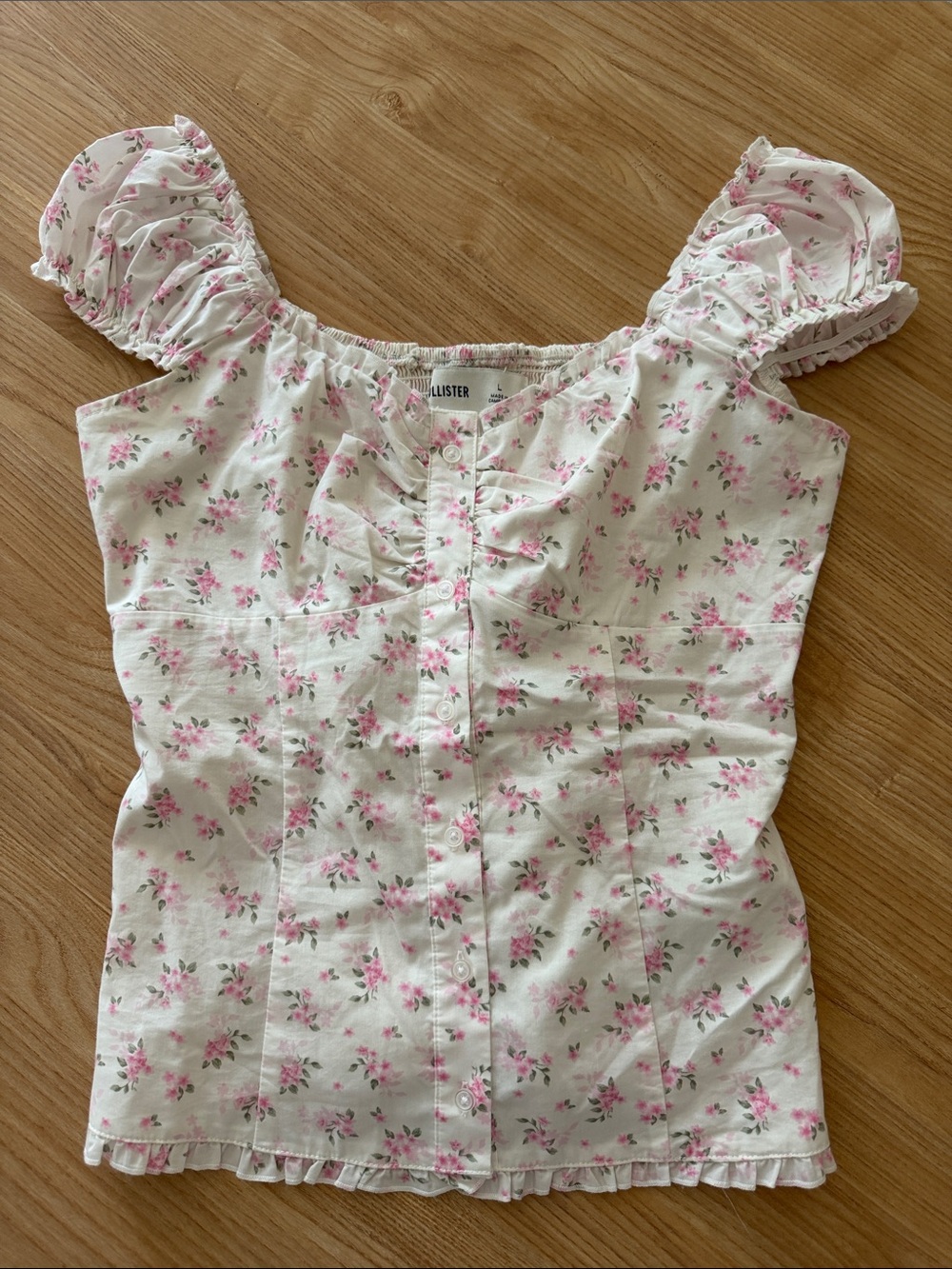 Hollister White Floral Button-Front Puff Sleeve Blouse